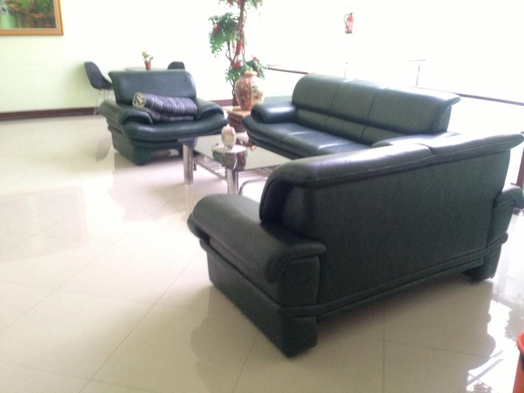 Cempaka Mas Hotel Jombang Экстерьер фото